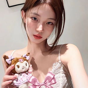 蔡**